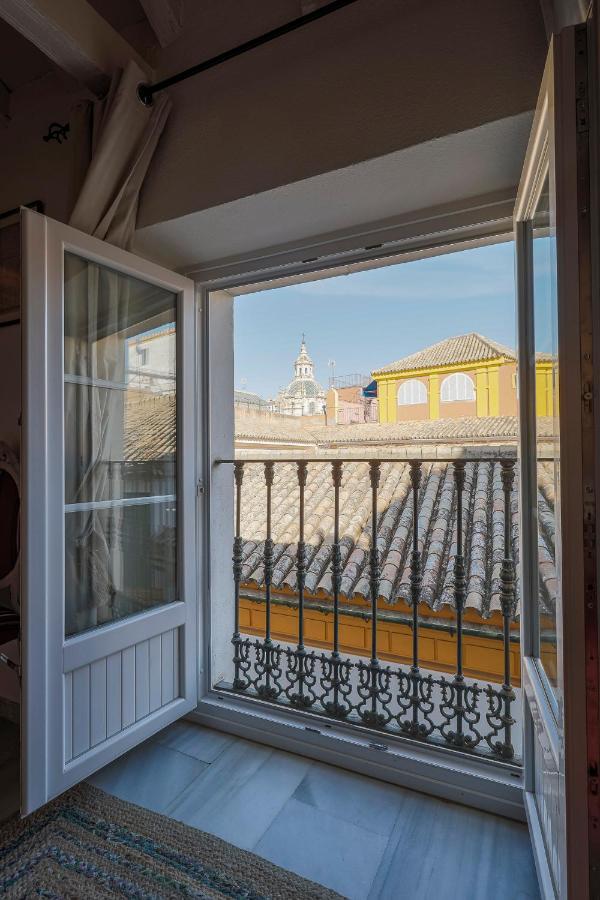 סביליה Apt. Casa Palacio Santa Cruz Cathedral Views - מראה חיצוני תמונה
